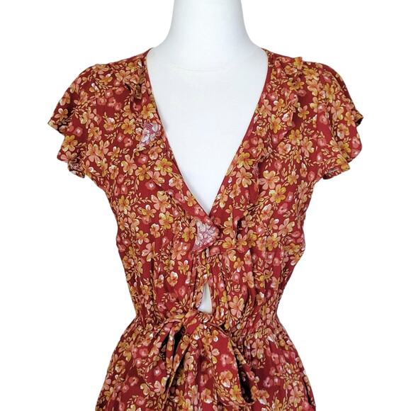 Kivari Quinn Tie Front Ruffle Jumpsuit Free People Capri Floral Jumpsuit - Picture 4 of 11